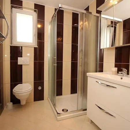 Apartman In Mit Grill Und Gemeinsamem Pool